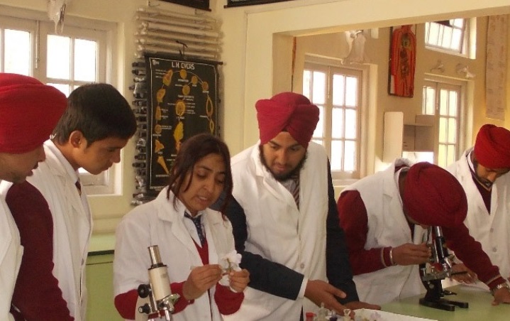 Guru Nanak Fifth Centenary School, Mussoorie Photo 4